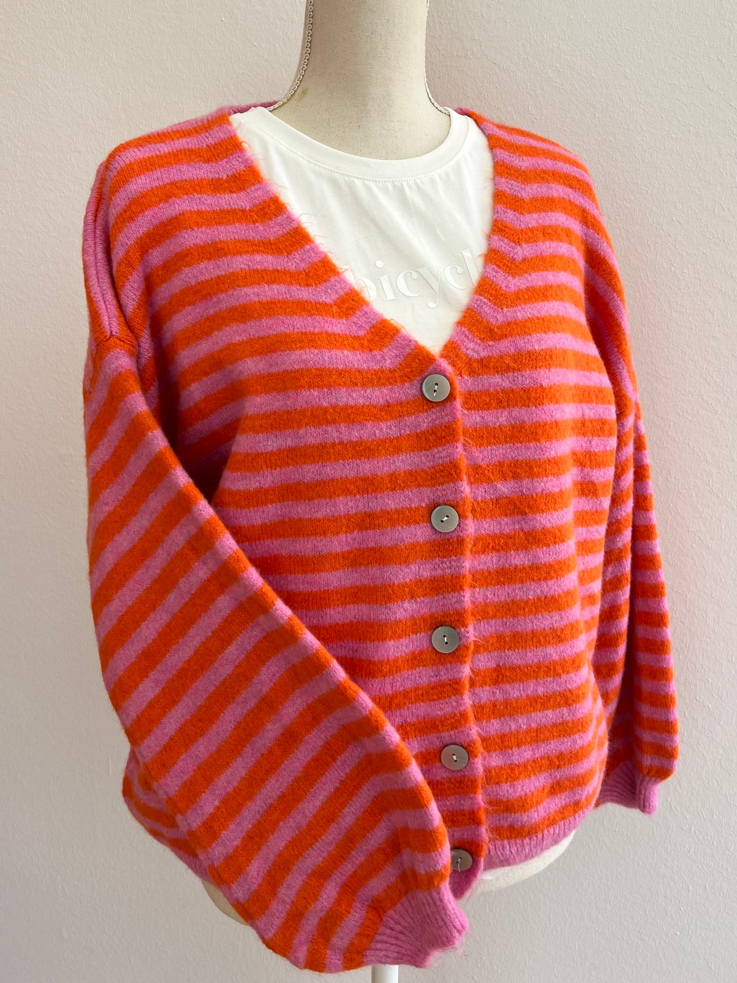 Gestreifter Damen-Cardigan